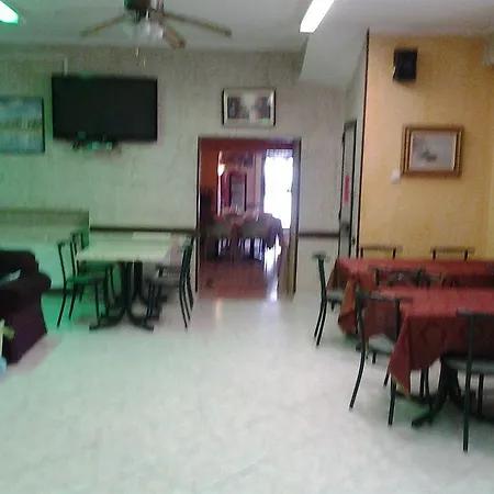 Lady Susanna Otel Varazze