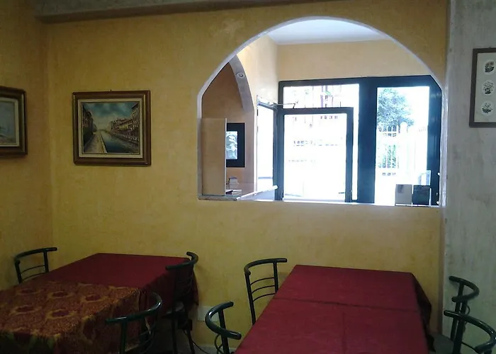 Lady Susanna Otel 2*