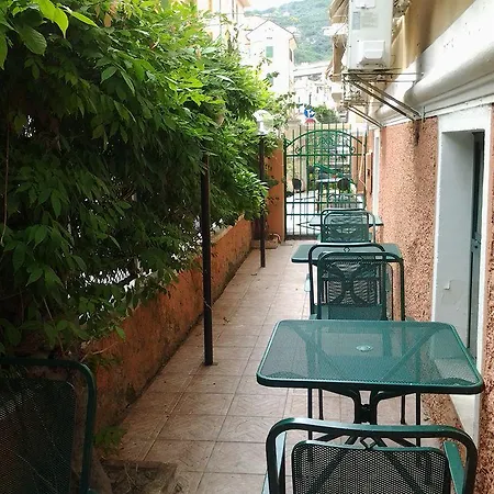 Lady Susanna Hotel Varraze